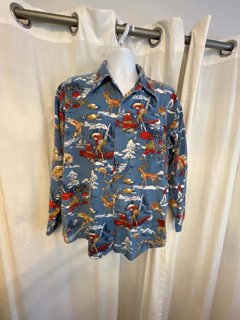 Scenic Wildlife & Outdoor Hunting Print Button-Up Shirt
XL 
VTG Kmart
Gorpcore